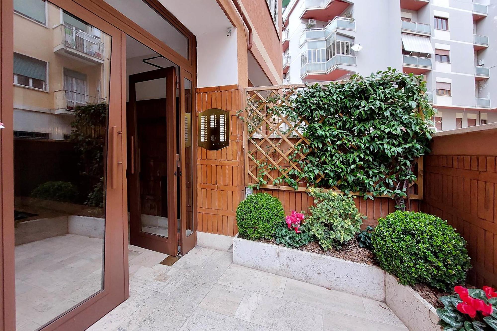 Suity I Cozy Segesta Apartment Рим Екстер'єр фото